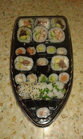 Sushi & Mochi